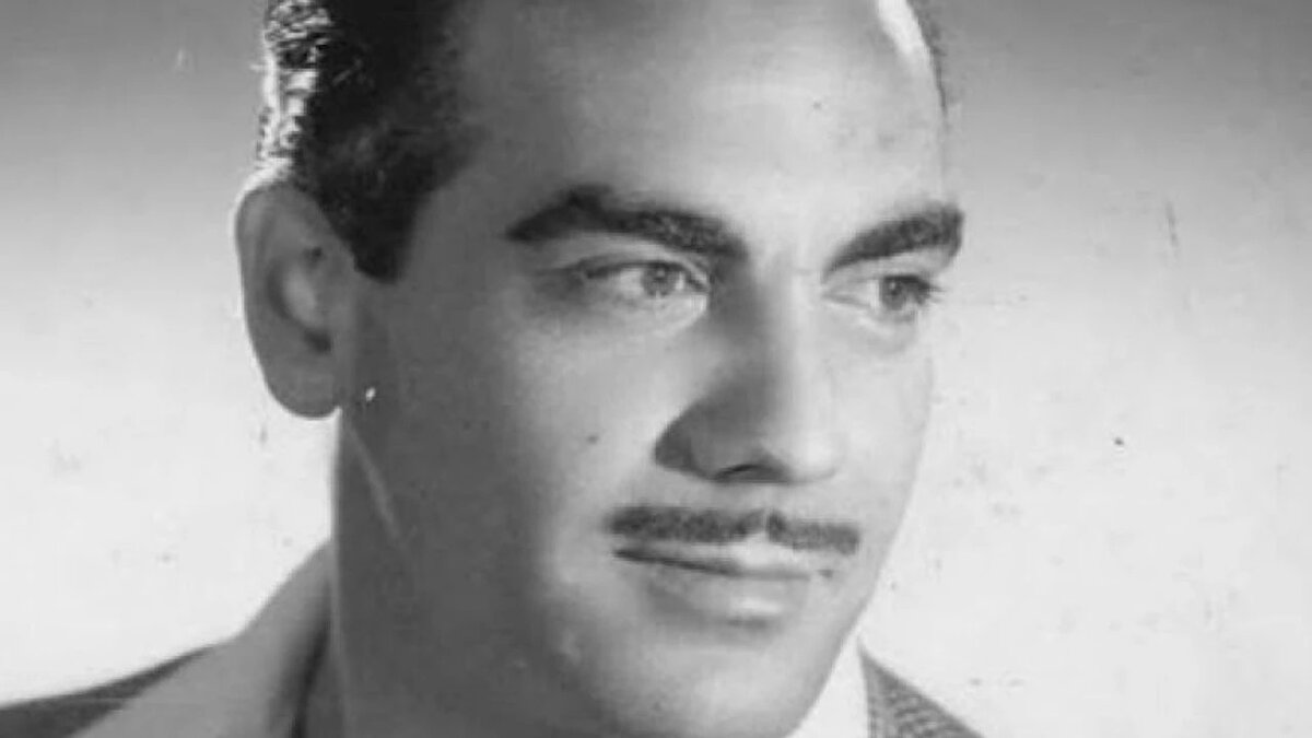 Ayhan Işık – İzmir<br><br>1929’da İzmir’de doğan Ayhan Işık, İstanbul Güzel Sanatlar Akademisi mezunudur. “Taçsız Kral” lakabıyla bilinir.