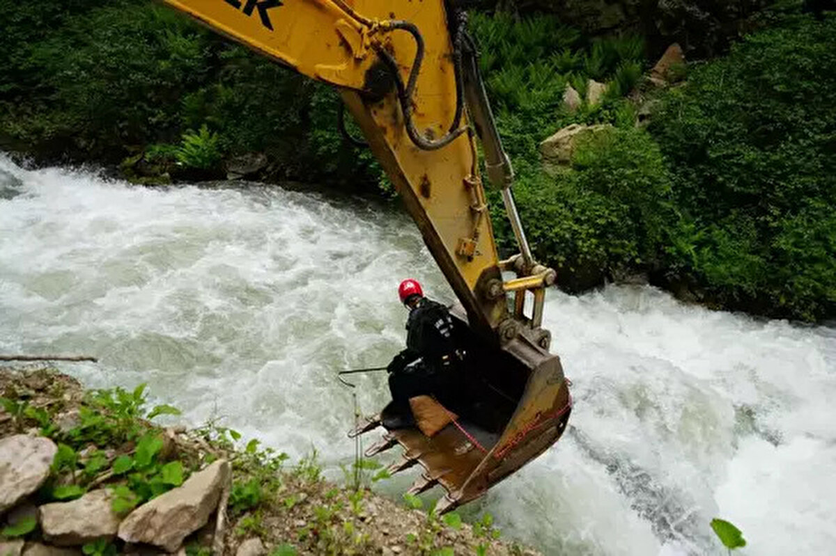 Suudi Arabistan’dan tatil için ailesiyle kentin ünlü turizm merkezi Uzungöl'e gelen Faisal Ramzi Alshaikh, 26 Mayıs'ta gezinti sırasında Haldizen Deresi'ne düştü.