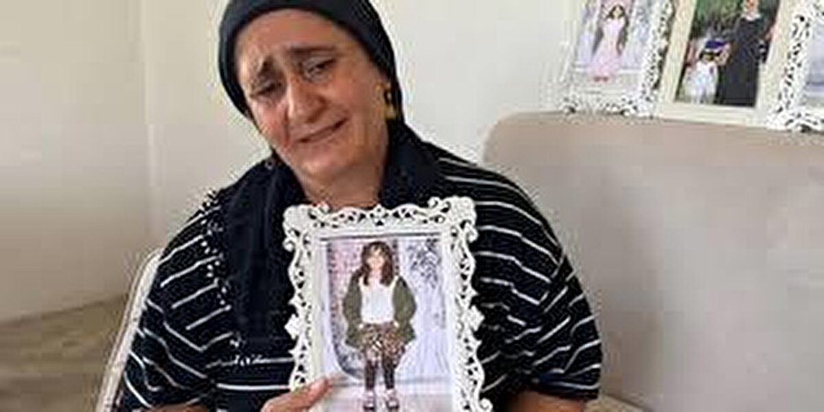 Tutuklu sanıklar, Diyarbakır Ceza İnfaz Kurumları Kampüsü'nden cezaevi nakil araçlarıyla geniş güvenlik önlemi alınarak Diyarbakır Adliyesi'ne getirildi.<br><br>Kapalı görülen davanın dördüncü duruşmasında, 12 sanık ile suça sürüklenen 3 çocuk ve avukatları hazır bulundu.