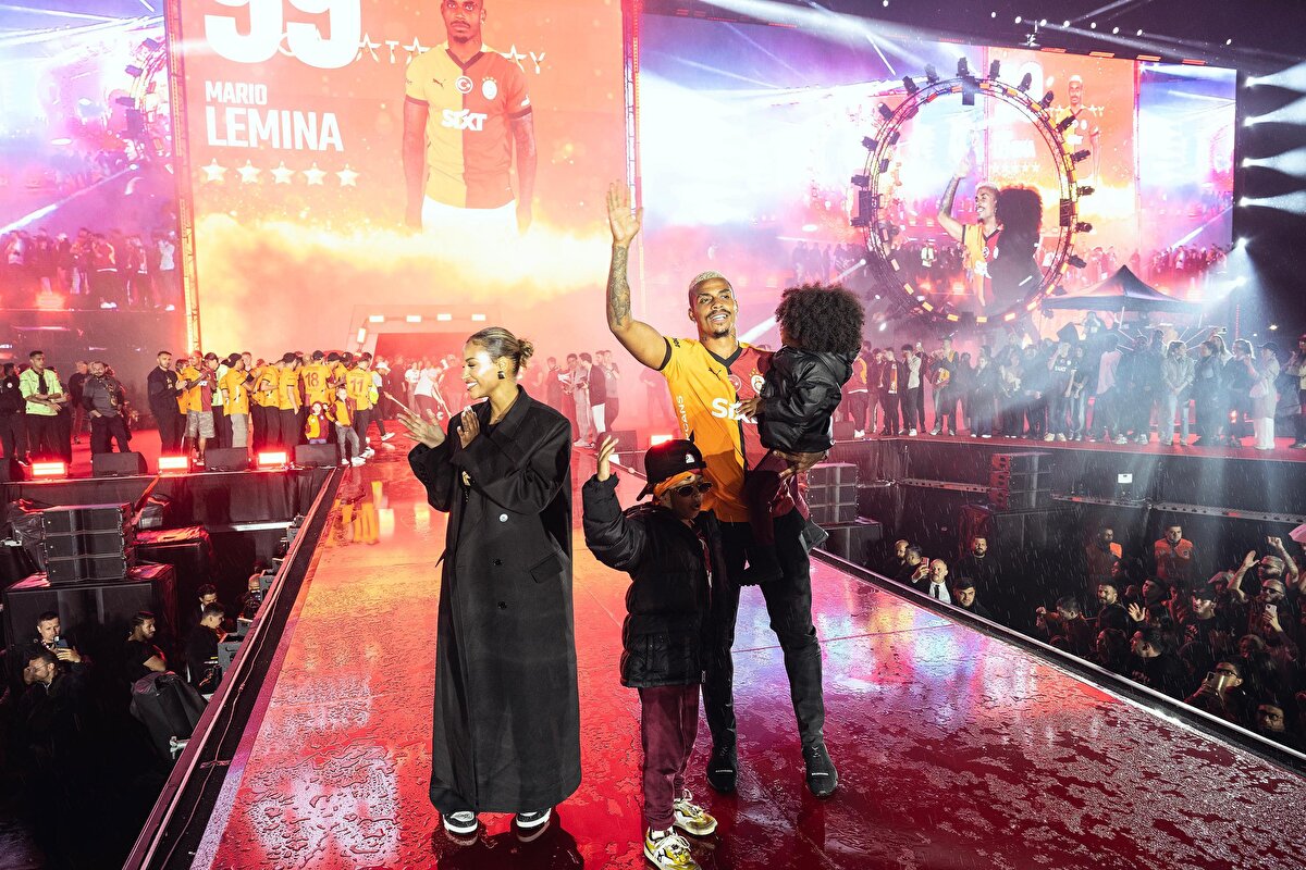 Mario Lemina<br><br>Airbnb