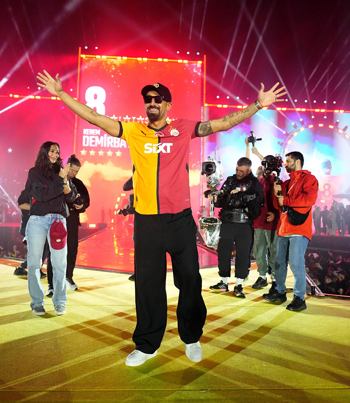 Kerem Demirbay<br><br>Ezel Jenerik Müziği