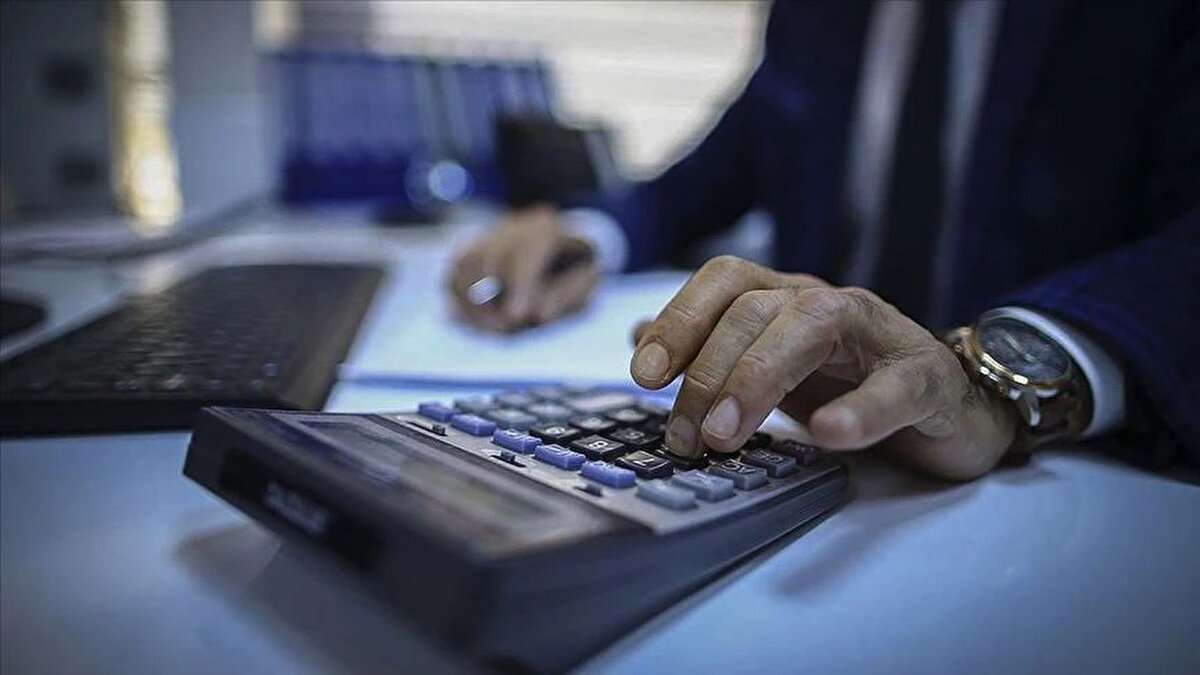 Çalışmaya devam eden özel sektör çalışanları mesaiyi hak ediyor.<br><br>5 Haziran ile 9 Haziran 2025 tarihleri arasında çalışanlar fazla mesai alacak.<br><br>