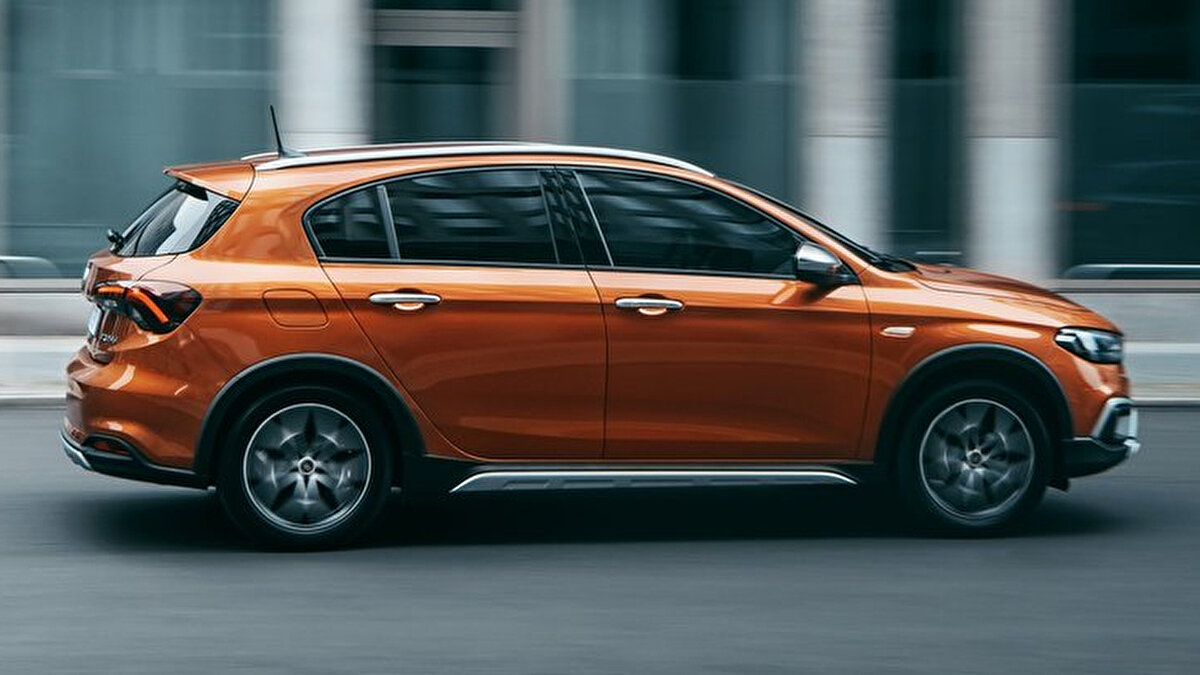 Fiat’ın hem fiyat indirimi hem de faizsiz kredi imkânı sunması, otomobil almayı düşünen vatandaşlar için avantajlı bir fırsat olabilir.