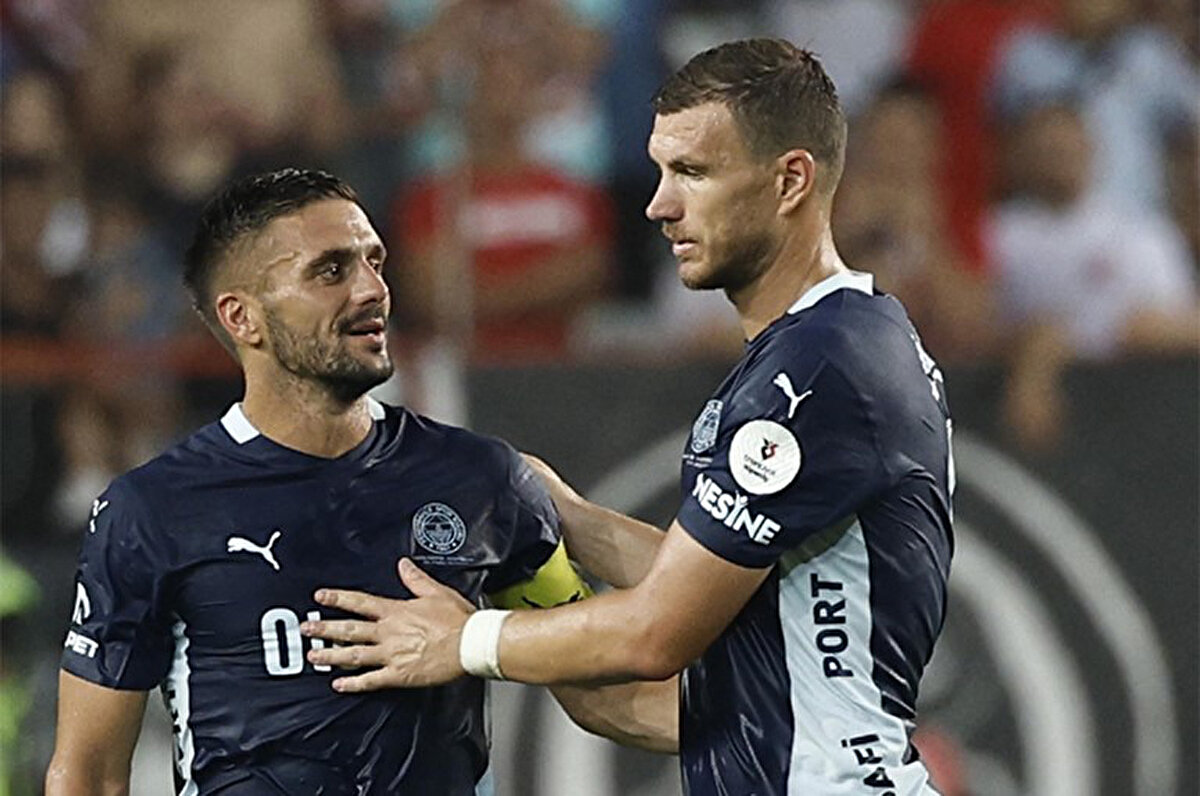 Sarı-lacivertliler sözleşmeleri sona eren Edin Dzeko ve Dusan Tadic'le yollarını ayırdığını açıkladı.<br>