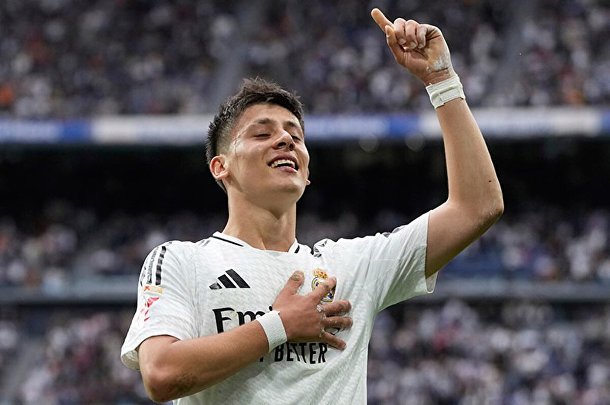 Arda Güler geride bıraktığımız sezon Real Madrid formasıyla 42 maçta süre aldı.<br>