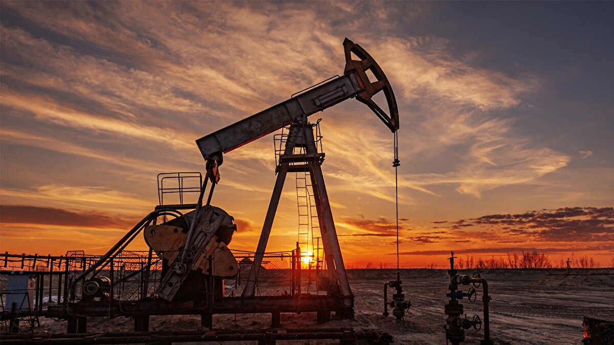 Petrol Piyasası Kanunu'na göre 1 Ocak 2005'ten beri akaryakıttı Serbest Fiyatlandırma Sistemi uygulanıyor.