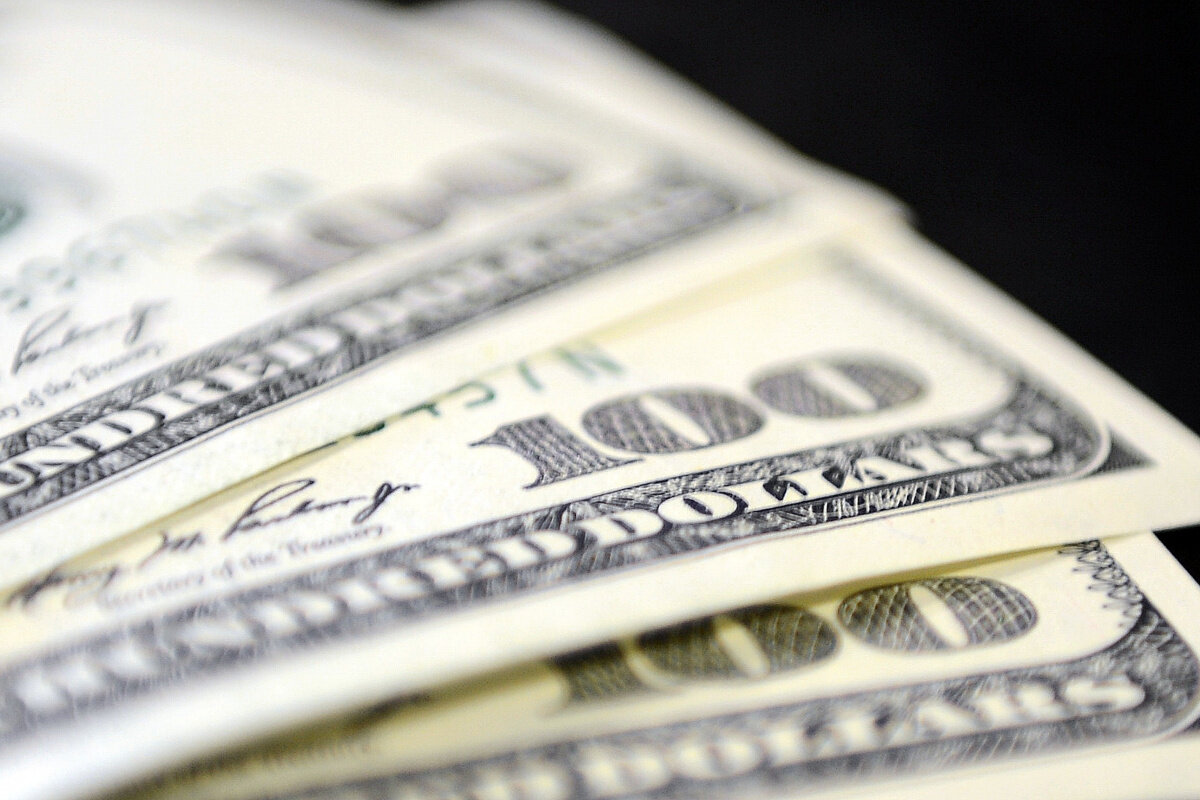 Raporda, "Faizlerin ve döviz piyasalarının, geniş aralıklarda iki yıl süren dalgalı ticaretin ardından, ABD dolarını çok daha aşağı ve getiri eğrilerini çok daha dik hale getirerek sürdürülecek büyük trendlere başladığını düşünüyoruz" ifadelerine yer verildi.