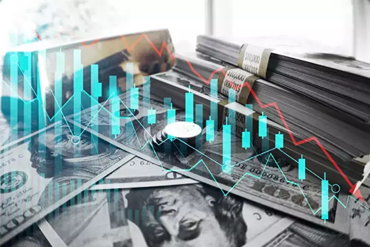 Dev isimleri geride bıraktı<br><br>Smith, bu yılki listede Apple CEO’su Tim Cook (75 milyon dolar) ve yatırım devi Blackstone’un CEO’su Stephen Schwarzman’ı (84 milyon dolar) geride bırakarak zirveye oturdu. Bu durum, teknoloji dışındaki sektörlerin de yüksek maaşlı CEO’lar çıkarabileceğini bir kez daha ortaya koydu.