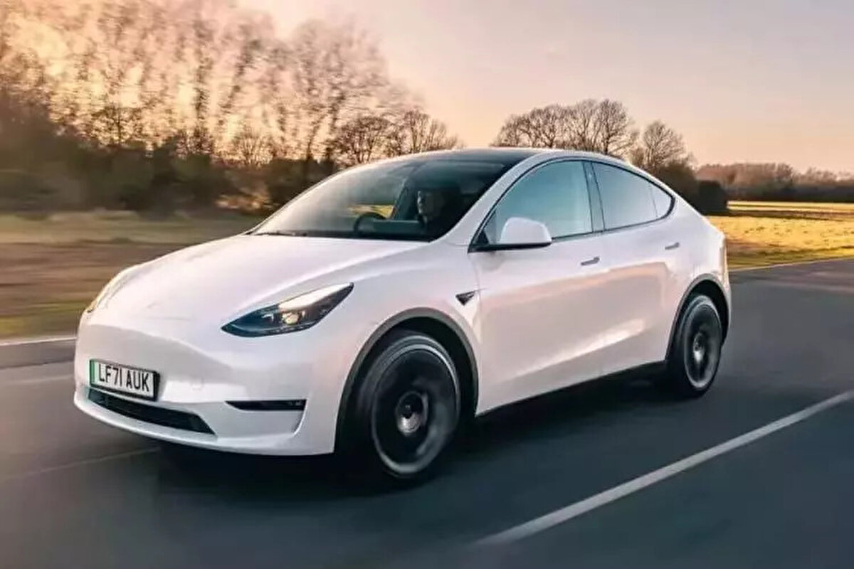 TESLA MODEL Y   |  1,9 MİLYON ADET<br><br> <br><br>Seri başlangıcı: 2017  |  ABD