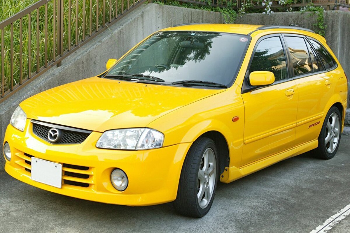 MAZDA FAMILIA  |  10 MİLYON<br><br> <br><br>1963 | Japonya