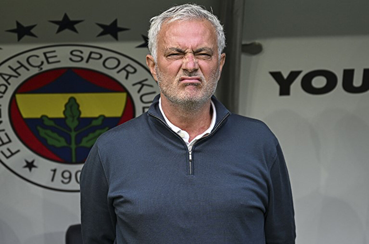 Olası bir mağlubiyet durumunda Portekiz Futbol Federasyonu bu kez Mourinho'ya daha güçlü bir teklifle gelecek.<br>
