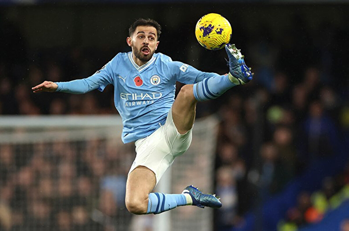 Galatasaray'ın Manchester City ile 1 yıllık sözleşmesi bulunan Bernardo Silva'ya 10 milyon euro maaş vermeye hazır olduğu aktarıldı.<br>