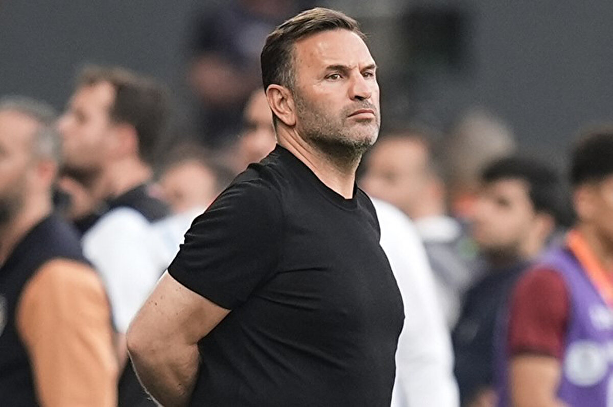 Milli takımda oynadım, o heyecanı yaşadım. Milli takımda yardımcı hocalık da yaptım, orayı yeniden yaşamak isterim.<br>