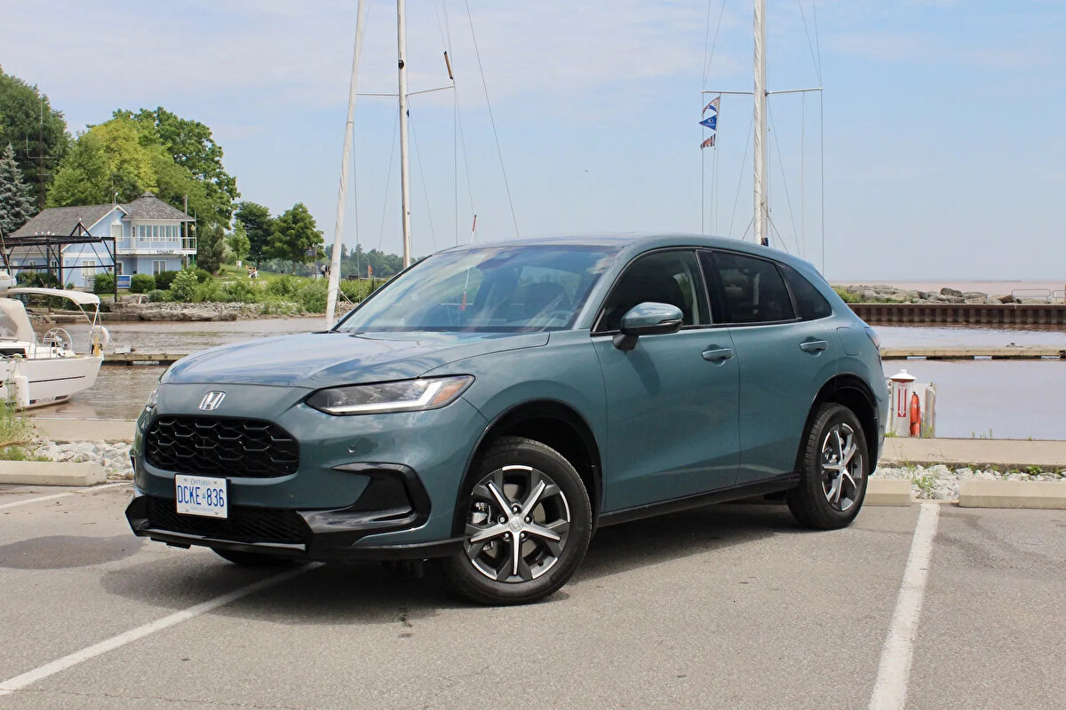 HR-V Elegance 1.5L Hibrit Otomatik<br>2.203.00 TL<br>Haziran ayı kampanyalı satış fiyatı: 2.113.000 TL<br><br>HR-V Advance 1.5L Hibrit Otomatik<br>2.372.000 TL<br>Haziran ayı kampanyalı satış fiyatı: 2.257.000 TL<br><br>HR-V STYLE+ 1.5L Hibrit Otomatik<br>2.591.000 TL<br>Haziran ayı kampanyalı satış fiyatı: 2.476.000 TL