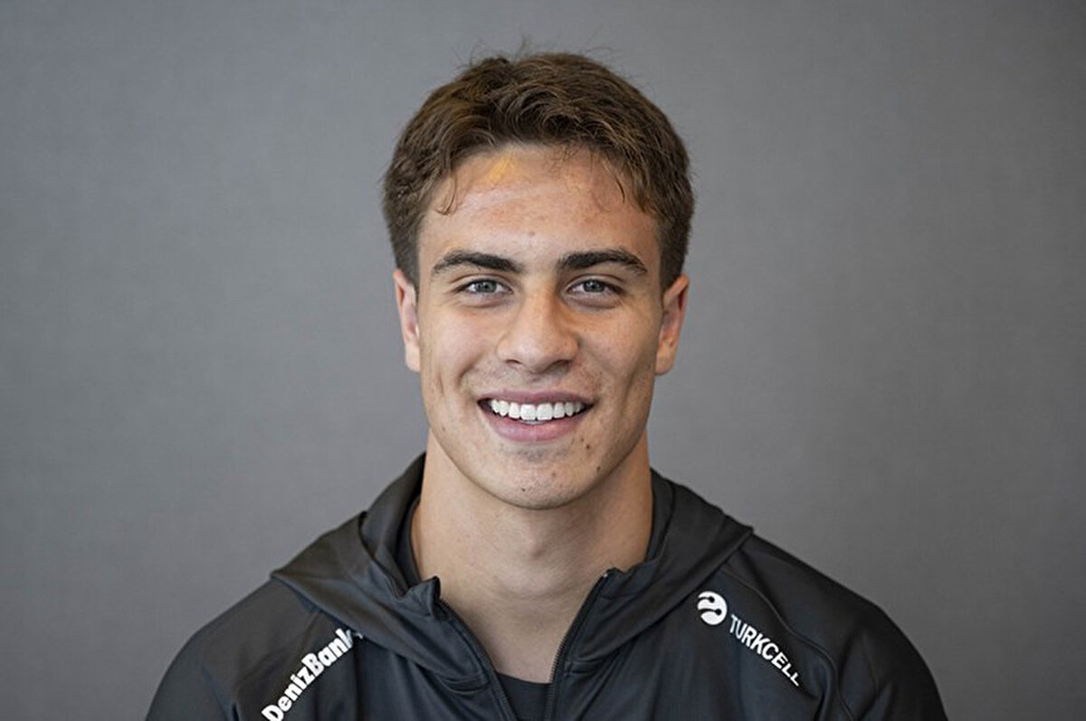 Kenan, Türkiye formasıyla, doğduğu ülke Almanya'ya karşı oynadığı maçı ise unutamadığını belirterek, "Belki de Almanya maçı hayatımda denk gelebilecek en güzel şeylerden bir tanesiydi, mihenk taşı gibiydi. Gol de attım. Ondan sonra milli takımda benim için her şey tam anlamıyla başladı diyebilirim." şeklinde konuştu.