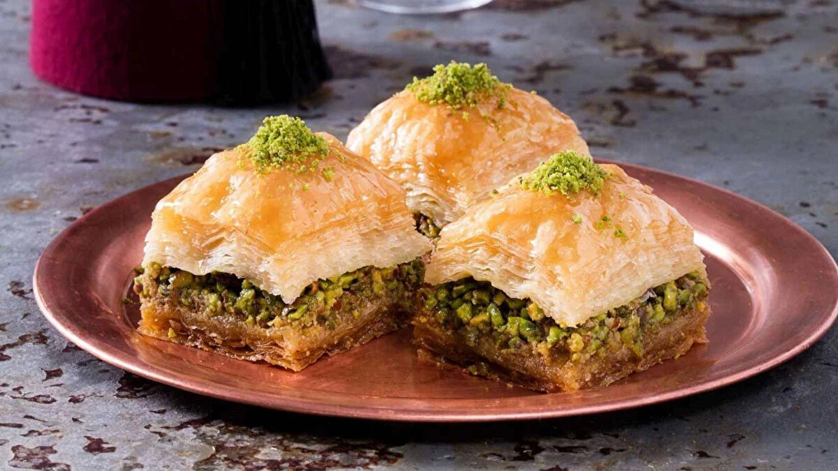 Yıldırım, "Bu sene de inşallah bu etkinliği Kuzey Kıbrıs Türk Cumhuriyeti'nde (KKTC) yapacağız. Geçtiğimiz günlerde KKTC'ye gidip Cumhurbaşkanı Ersin Tatar ve yetkililerle ile görüştük. Şu anda hepsi heyecanla festivalin KKTC'de yapılmasını bekliyor, tarih netleştiğinde bunu da duyuracağız. Baklava Festivali'nde yeni durak KKTC olacak." diye konuştu.