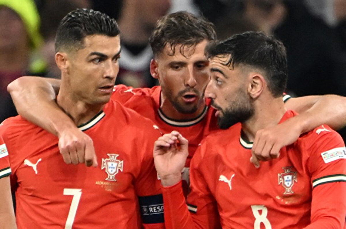 68. dakikada ise sahneye Cristiano Ronaldo çıktı. 40 yaşındaki yıldız, takımını öne geçiren golü attı. Mücadelede başka gol olmayınca Portekiz adını finale yazdırdı.<br>