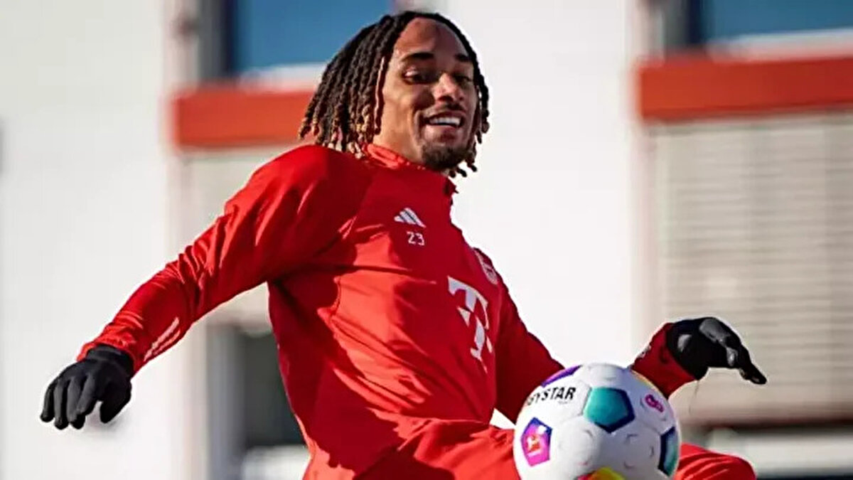 Ancak Bayern’de geçirdiği 18 ayda, sakatlıklar nedeniyle yalnızca 19 maçta forma giyebildi ve 1 asistlik katkı sağladı.<br>