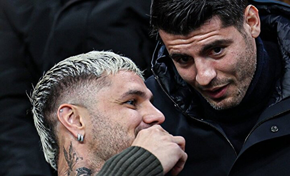 Morata’yı sarı-kırmızılı takımdan kopma noktasına getiren olayın diğer aktörünün Mauro Icardi olduğu öne sürüldü. Sözcü'nün İddiasına göre, Arjantinli yıldız, espri yaptı. Morata da bu espriyi yanlış anladı. Basit bir espri yüzündün Icardi ile Morata arasında sözlü bir tartışma yaşandı.<br>