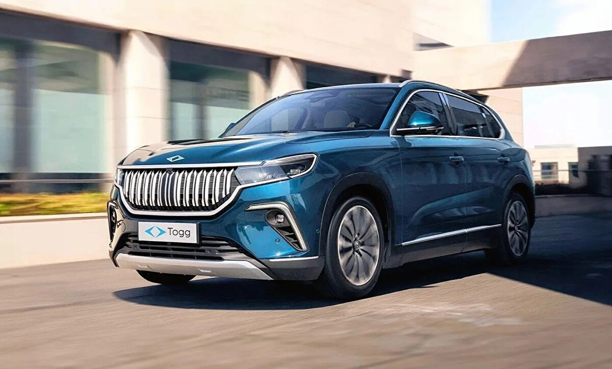 Türkiye'de yılın ilk 5 ayında elektrikli ve hibrit otomobiller pazarın yüzde 42,9'unu oluştururken toplam satışları 169 bin 246'ya ulaştı.<br><br>