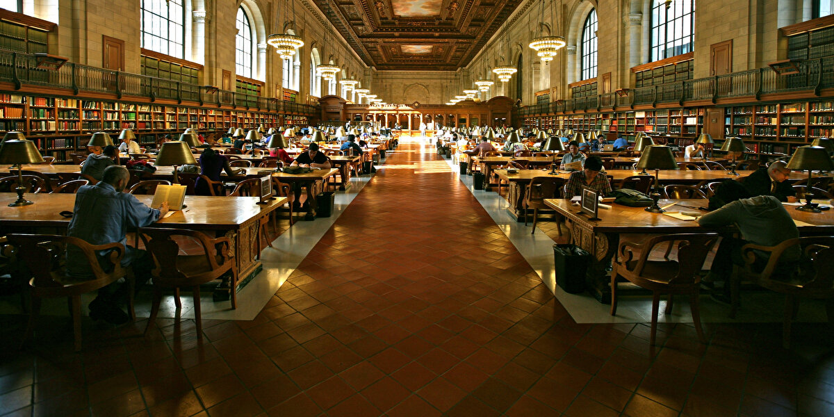 Ders çalışmak için sakin bir ortam arayan öğrenciler bayramda açık olan kütüphaneleri araştırmaya başladı. İstanbul'da Kurban Bayramı tatili boyunca hizmet verecek kütüphaneler belli oldu.<br><br>Bayramda açık olan kütüphaneler