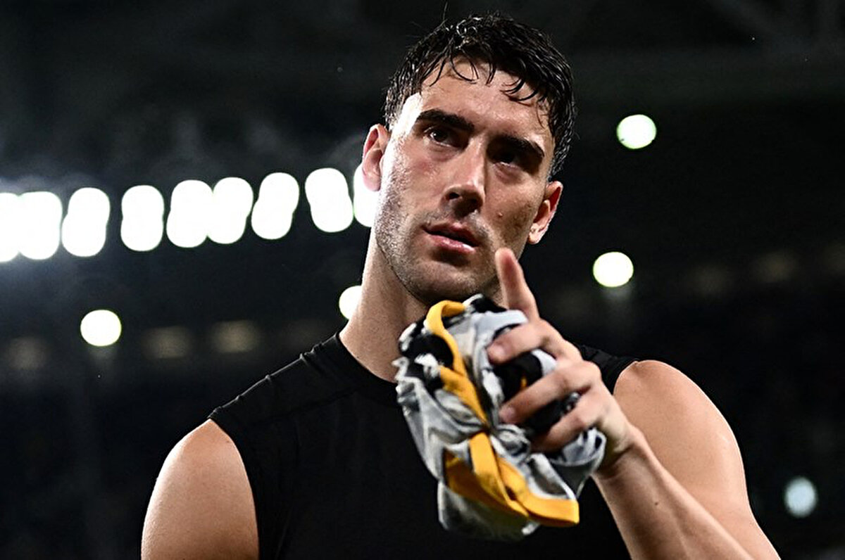 La Gazzetta dello Sport'un haberine göre, Fenerbahçe'nin Juventus'un Sırp yıldızı Dusan Vlahovic'e yapacağı teklif belli oldu.<br>