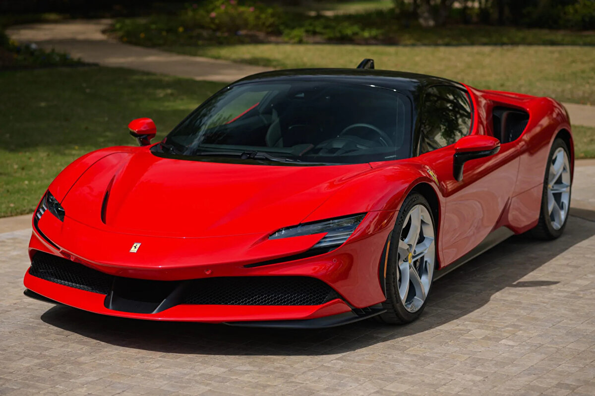 Ferrari SF90 Stradale<br><br>