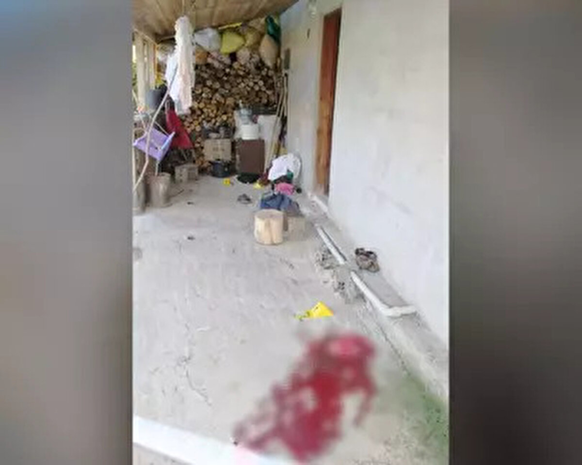 Arkadaşı gelmeyince eve doğru yürümüş<br><br>Mahkeme heyeti, sanığın adli kontrol uygulanmasına devam edilmesine karar verip duruşmayı ertelerken; Kerem Karakaya’nın, arkadaşı F.B.’yi beklediği ve gelmeyince evine doğru yürüdüğü anlara ait güvenlik kamerası görüntüleri ortaya çıktı. Görüntülerde Kerem Karakaya’nın, arkadaşıyla buluşmak için bisikletiyle geldiği yerde bir süre beklediği, arkadaşı gelmeyince ise bisikletiyle evine doğru ilerlediği görüldü. Bir başka görüntüde ise Kerem’in bisikletini bırakıp FB.’nin evine doğru yürüdüğü anlar yer aldı.