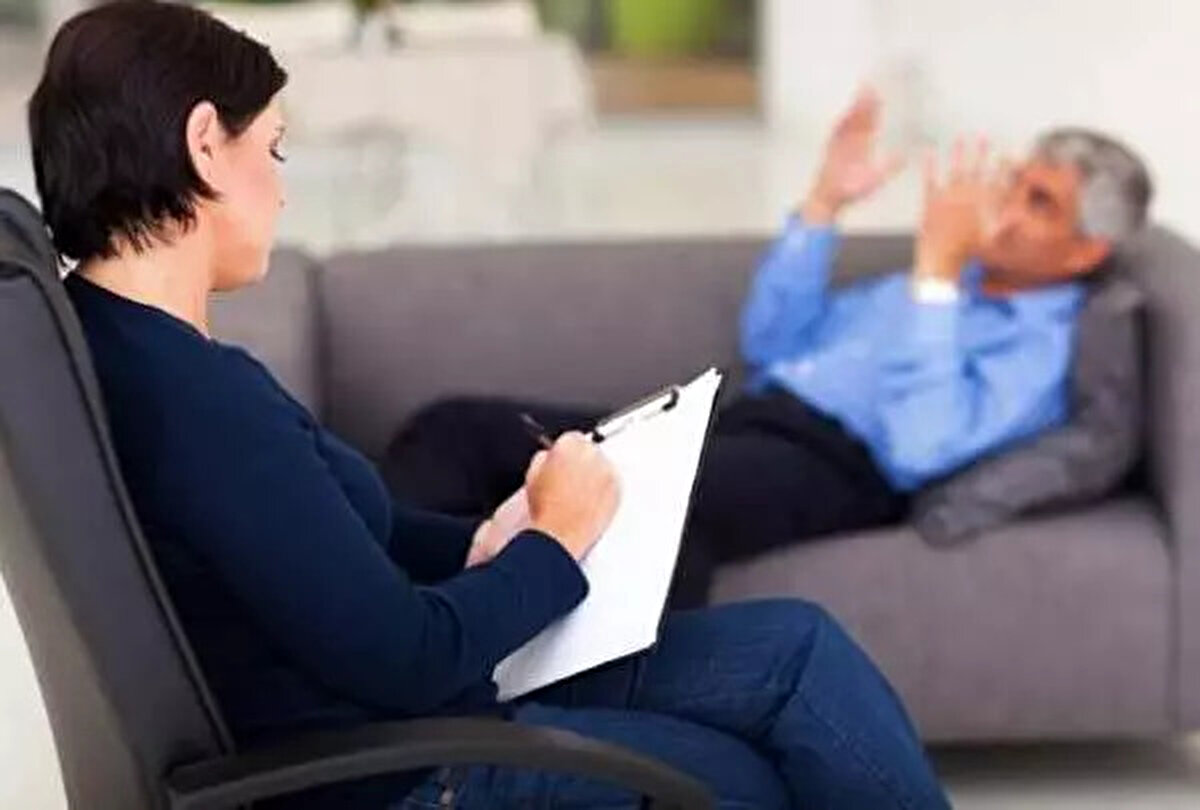 PSİKİYATRİST <br><br>