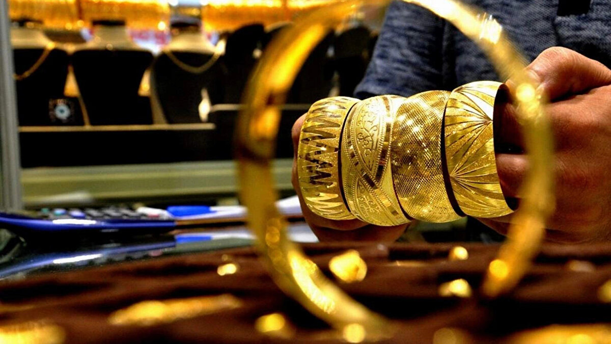 Peki, bugün 22 ayar bilezik, gram altın, çeyrek altın, yarım altın, tam altın ve Cumhuriyet altını fiyatı ne kadar, kaç TL? İşte, 8 Haziran 2025 Altın fiyatları...