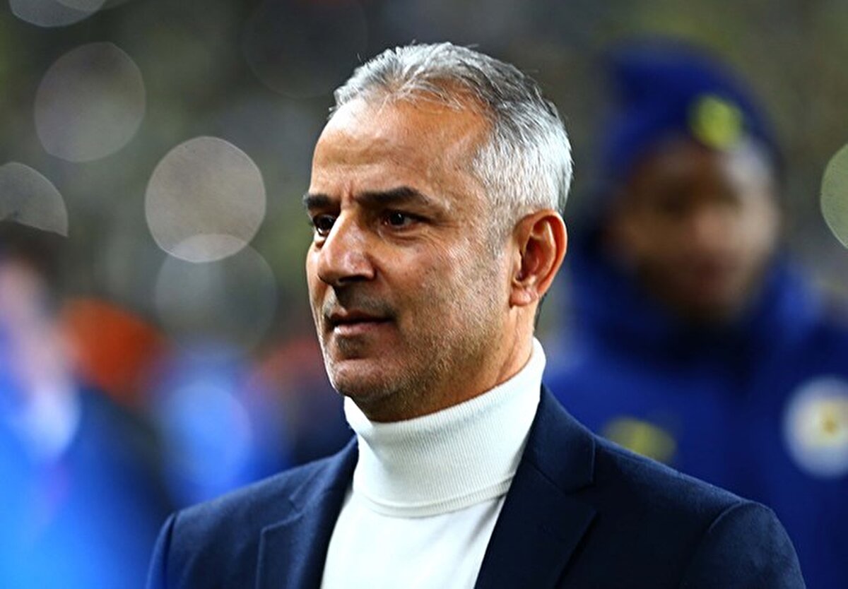 Milliyet'in haberine göre Fenerbahçe, Jose Mourinho ile yollarını ayırması halinde bir numaralı aday olarak İsmail Kartal'ı belirledi.<br><br>