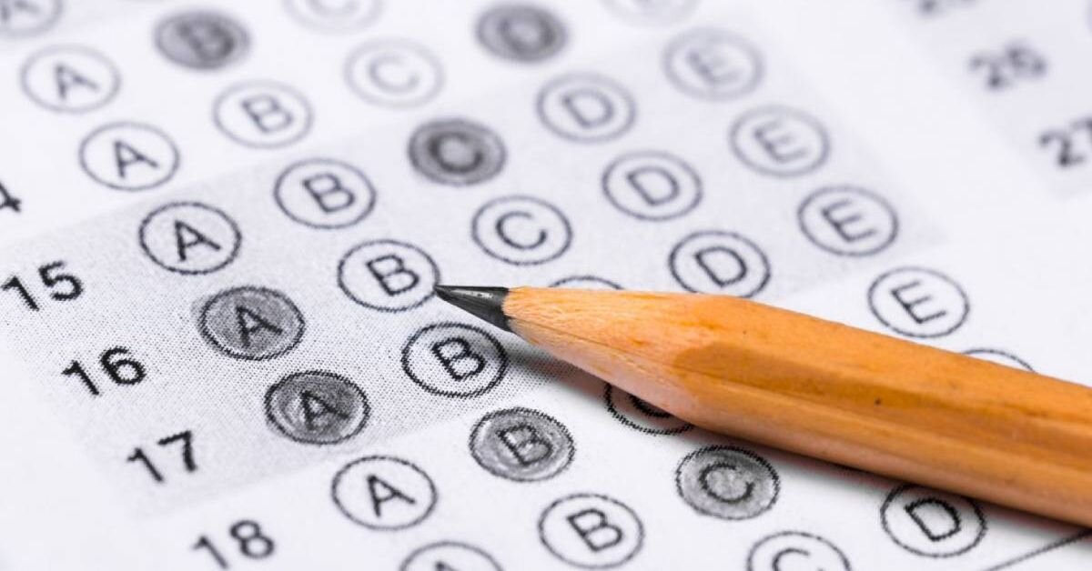 3- Nasıl yapılacak?<br><br>İki oturum halinde yapılacak.<br><br>Birinci oturumun başlama saati 09.30. Sınav süresi 75 dakika. İçeriği 50 soruluk sözel alan. (Türkçe, TC. İnkılap Tarihi ve Atatürkçülük, Din Kültürü ve Ahlak Bilgisi ile Yabancı dil)<br><br>İkinci oturumun başlama saati 11.30. Sınav süresi 80 dakika. İçeriği 40 soruluk sayısal alan. (Matematik ve fen bilimleri)