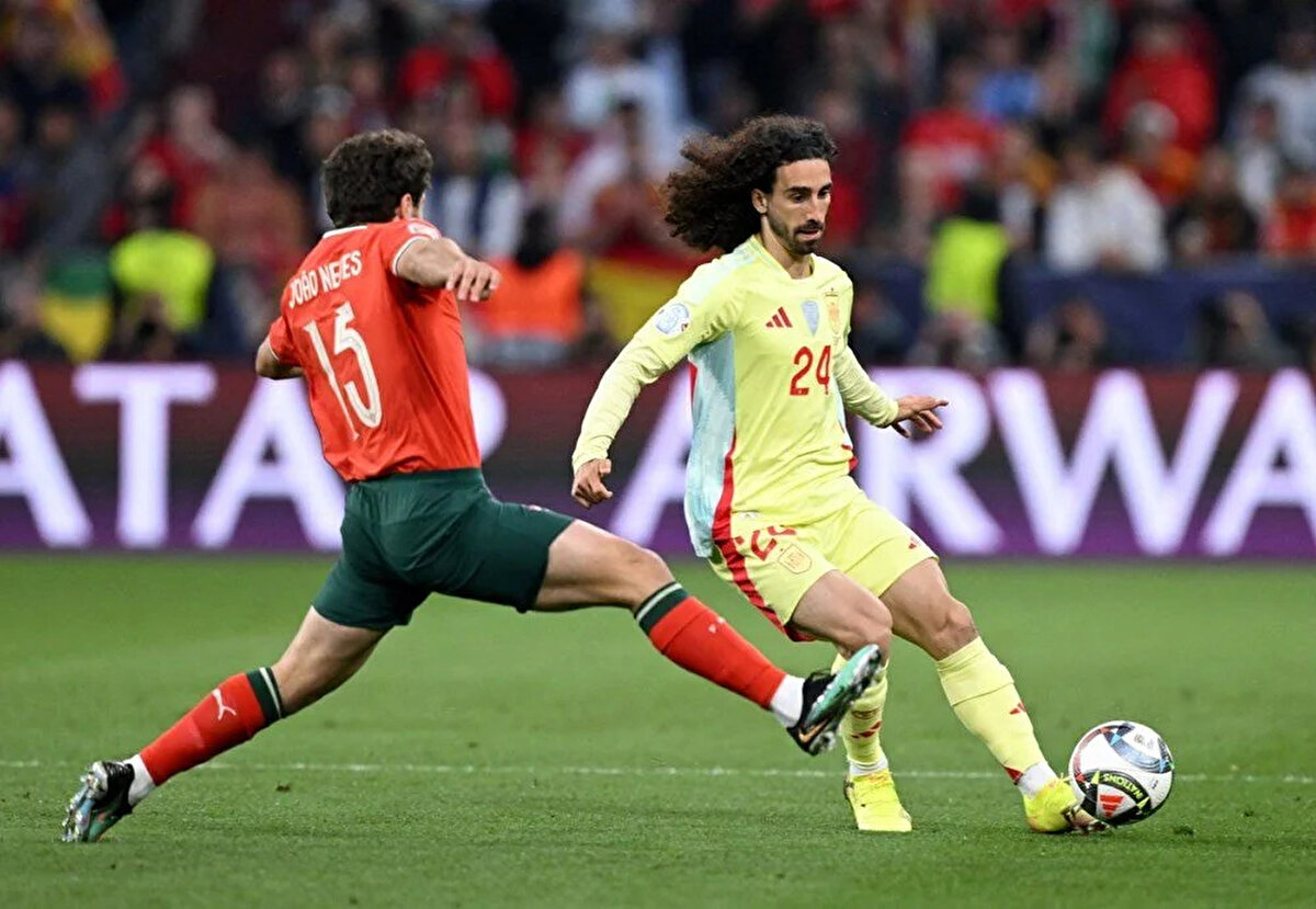 İLK 11'LER<br>Portekiz: Costa, Joao Neves, Dias, Inacio, Mendes, Bernardo Silva, Vitinha, Neto, Bruno Fernandes, Conceiçao, Ronaldo.<br><br>İspanya: Simon, Mingueza, Le Normand, Huijsen, Cucurella, Zubimendi, Fabian Ruiz, Pedri, Yamal,