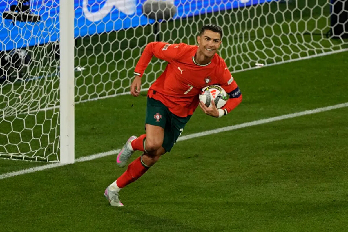 Portekizli yıldız Cristiano Ronaldo, geleceğiyle ilgili konuşarak dedikodulara son noktayı koydu.