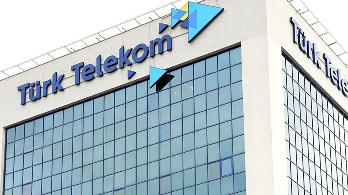 FİBER / HİPER 50 Mbps’ye Kadar<br><br>Bağlantı Hızı: 50 Mbps’ye kadar<br><br>Aylık Kullanım: Limitsiz<br><br>-1 Temmuz 2025 Öncesi Fiyat: ₺805<br><br>-1 Temmuz 2025 Sonrası Fiyat: ₺1.020