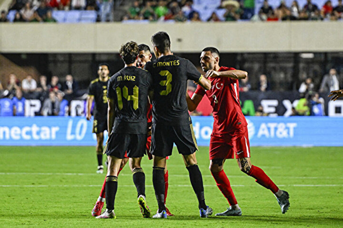 Mücadele Meksika'nın 1-0'lık üstünlüğü ile sona erdi.<br>