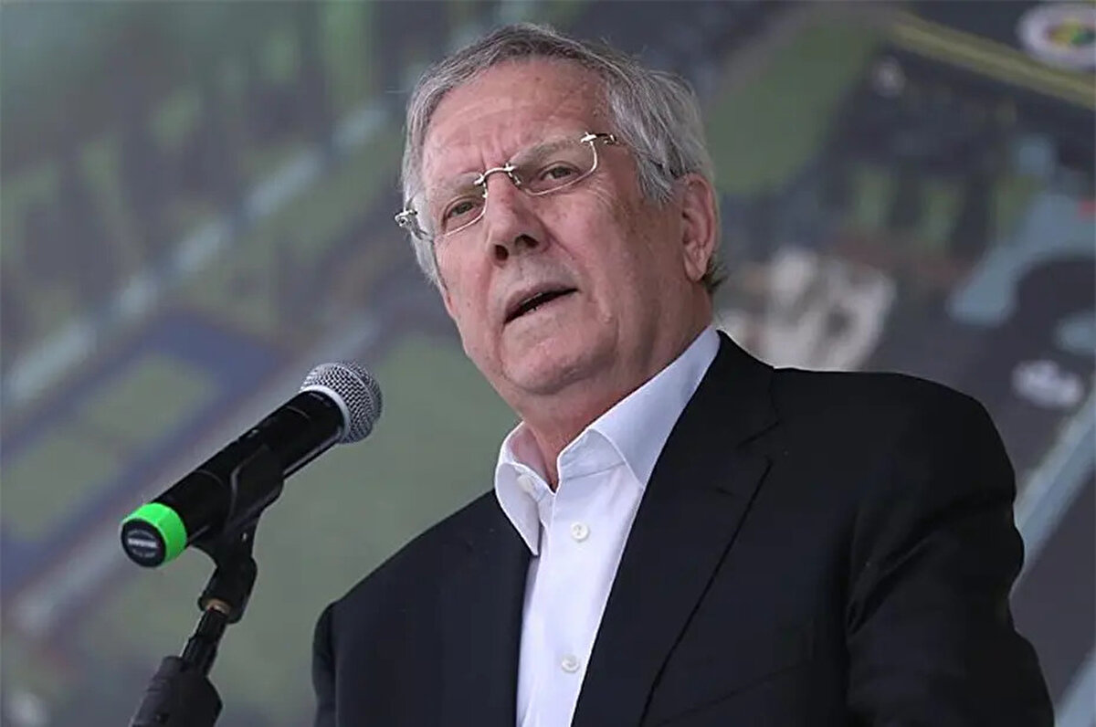 Fenerbahçe'nin eski başkanı Aziz Yıldırım daha önce şart sunmuş ve bu şartın gerçekleşmesi durumunda aday olacağını duyurmuştu.<br>