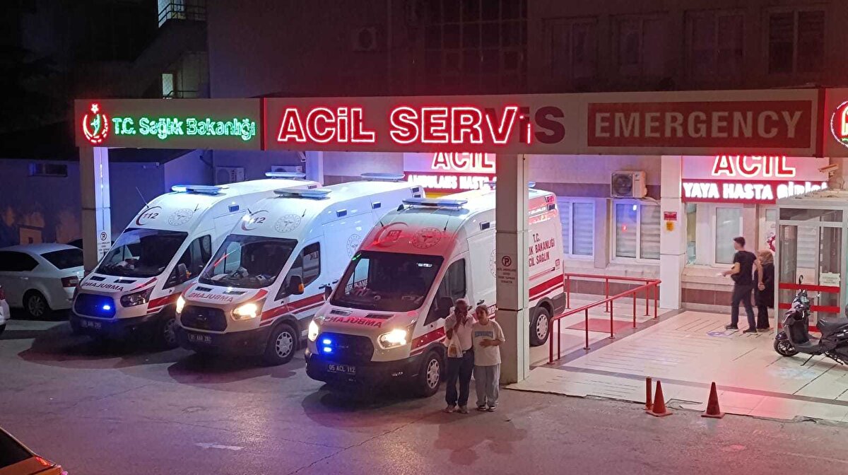 Hastaneye kaldırılan 39 kişinin sağlık durumlarının iyi olduğu öğrenilirken, olayla ilgili soruşturma başlatıldı.