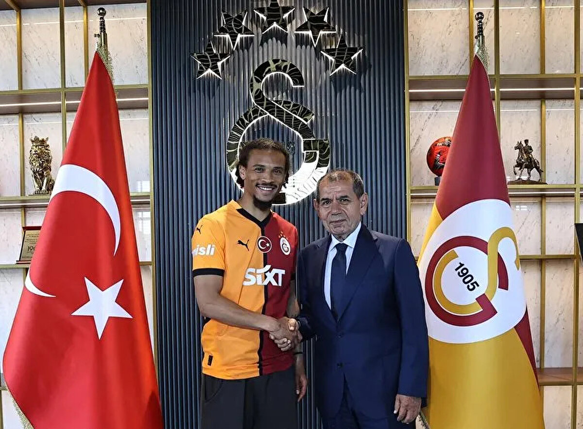 Pep Guardiola yönetiminde iki Premier League şampiyonluğu yaşayan Sané, 2020 yılında 49 milyon euro bedelle Bayern Münih'e transfer oldu. Beş sezonda Bundesliga ve Almanya Kupası dahil birçok kupa kazandı.<br><br>