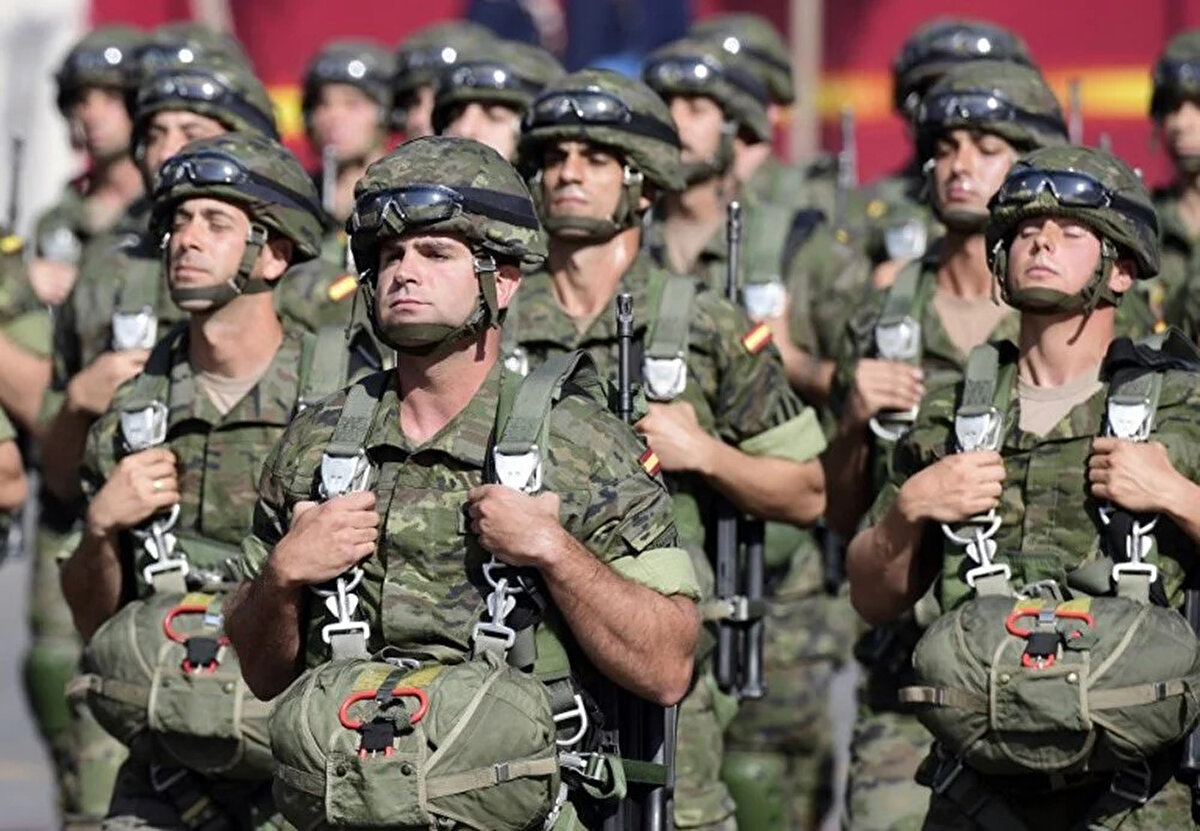 İspanya<br><br>Savunma Bütçesi: 23.4