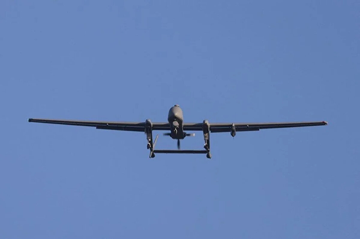 İsrail ise füze savunma sistemleriyle öne çıkıyor. Etkin şekilde çalışan hava savunma altyapısı, ülkeyi olası füze ve drone saldırılarına karşı koruma kapasitesine sahip.