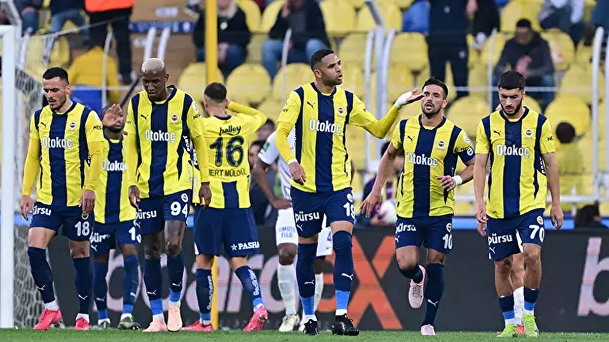 Süper Lig 2'ncisi Fenerbahçe, elde ettiği 513,8 milyon lirayla (14,7 milyon dolar) gelir dağılımında da aynı basamakta kendisine yer buldu.