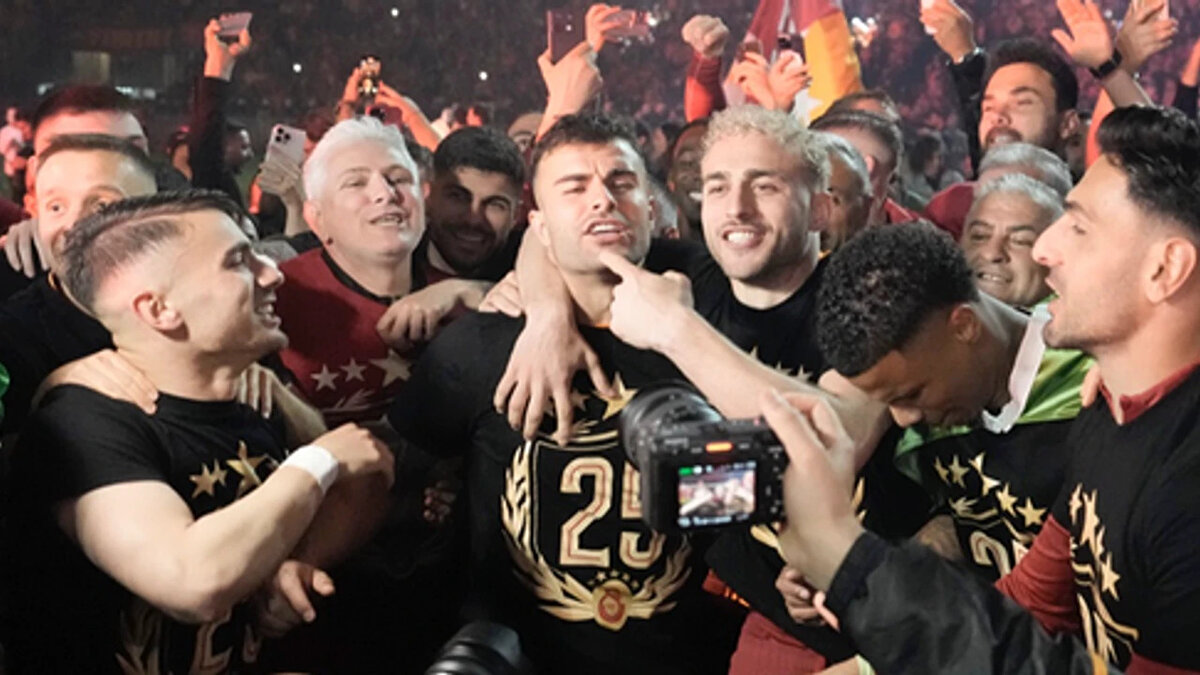 Galatasaray'ın toplam 595,5 milyon liralık geliri, döviz kurunun sezonluk ortalamasına göre 17,1 milyon dolara tekabül ediyor.