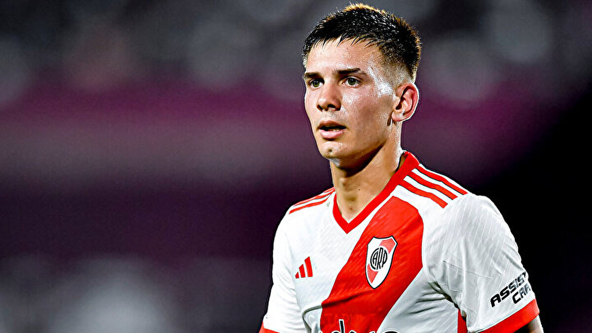 İspanya kulübünden yapılan açıklamada, 17 yaşındaki oyuncuyla 6 yıllık sözleşme imzalandığı bildirildi.<br>