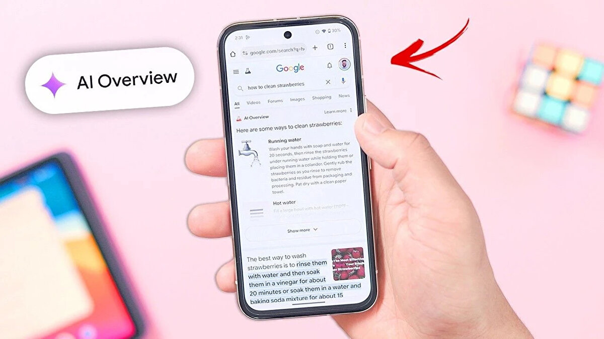 ChatGPT’nin çatı şirketi OpenAI, geçtiğimiz yıl Google’a rakip olarak kendi arama motorunu başlatmıştı. ChatGPT Search olarak adlandırılan bu özellik, doğrudan internet sitelerinden topladığı verileri tek bir sonuçta kullanıcılara sunuyor. Bu durum Google için tehdit oluştururken, teknoloji devi Google da harekete geçerek yapay zeka özetleri adı verilen bir özelliği test edip ABD’den başlayarak kullanıma sundu.<br><br>