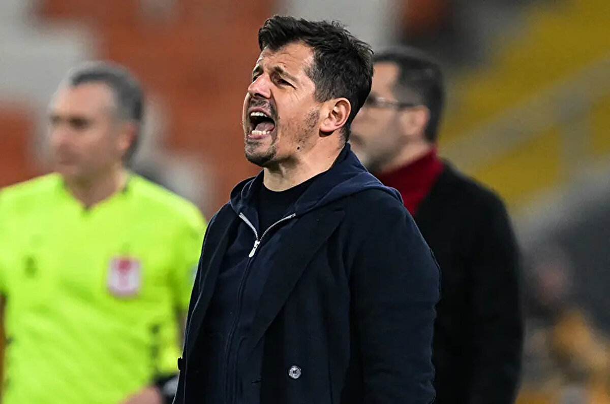 Bu yeteneğe, bu ilahi yeteneğe, bu kadar genç yaşta geliştirilen tekniğe sahip çok fazla oyuncu göremezsiniz. O kendi başına parladı. açıkçası dünyanın en büyük takımlarında oynamasını bekliyordum.<br>