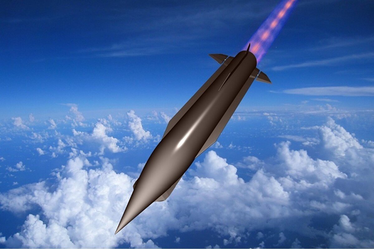 6. Hypersonic Cruise Missile (HCM) – ABD<br>💥 Hız: Mach 7<br>🎯 İsabet Yeteneği: <10 metre<br>💬 Ramjet motoruyla çalışan bu füze, seyir füzesi olarak atmosfer içi yüksek hızda hareket ediyor.<br><br>