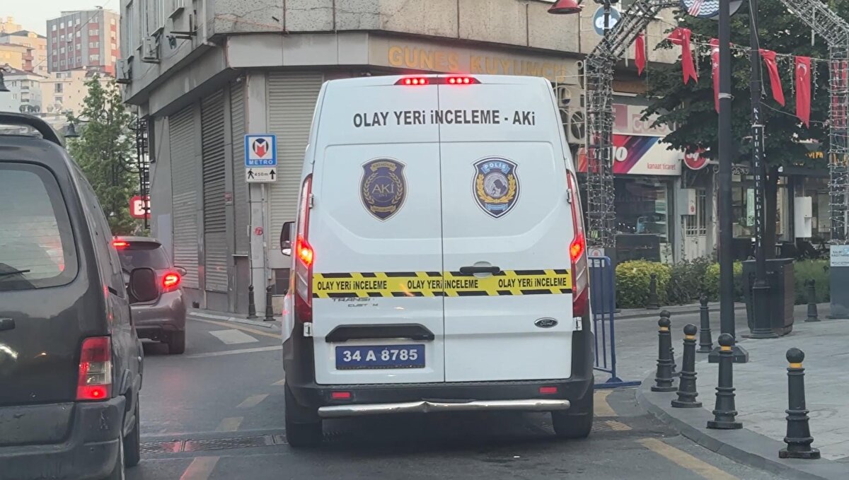 Olay yeri inceleme ekiplerinin çalışmaları ve Cumhuriyet Savcısının incelemelerinin ardından Uras Hamza bebeğin cansız bedeni, cenaze aracıyla Adli Tıp Kurumu Morguna kaldırıldı.