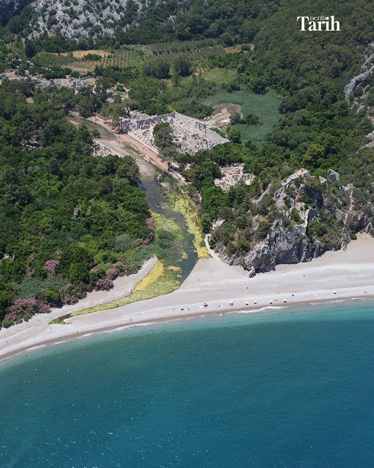 Kazı başkanı ve Pamukkale Üniversitesi İnsan ve Toplum Bilimleri Fakültesi Öğretim Üyesi Doç. Dr. Gökçen Kurtuluş Öztaşkın, Kültür ve Turizm Bakanlığı'nın her yıl artarak devam eden ödenek ve destekleriyle 12 ay kesintisiz kazı çalışmaları yürüttüklerini söyledi.