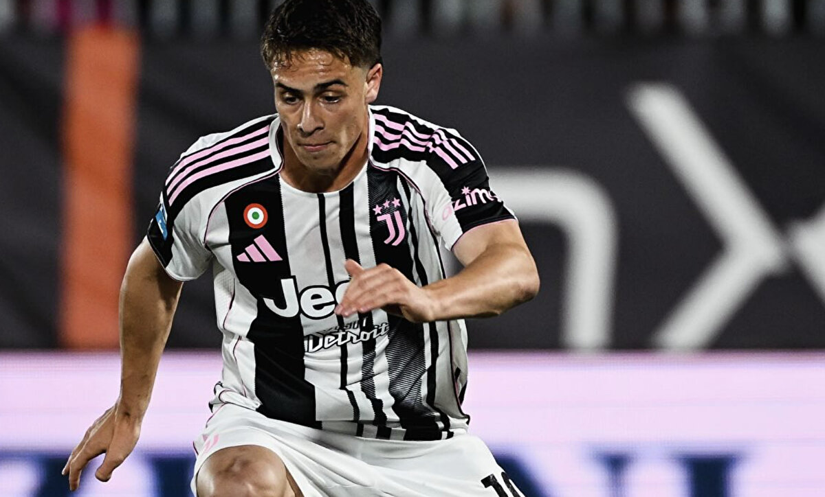 Juventus altyapısından A takıma yükseldiği günden bu yana gösterdiği performansla dikkatleri üzerine çeken Kenan Yıldız, özellikle 20242025 sezonundaki istikrarlı çıkışıyla Avrupa kulüplerinin de radarına girdi. 